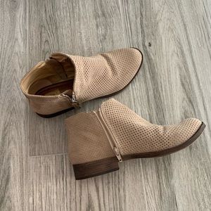 Dolce Vita Tan Suede Ankle Booties - Korri